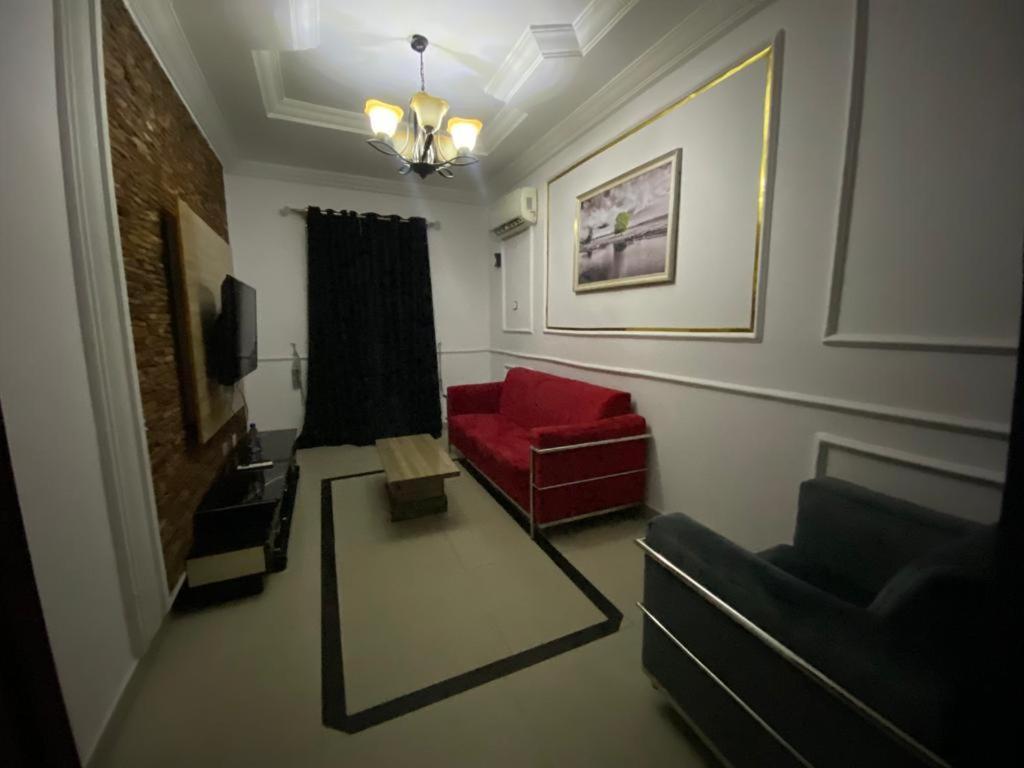 Palazzo Apartments Икеджа Екстериор снимка